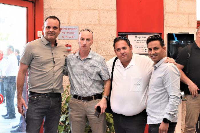 הגדל תמונה