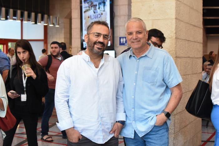 הגדל תמונה