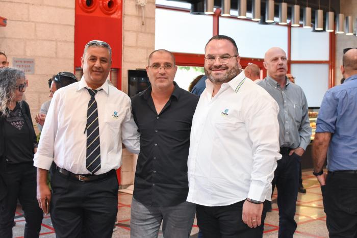 הגדל תמונה
