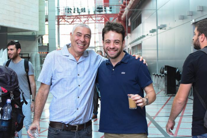 הגדל תמונה