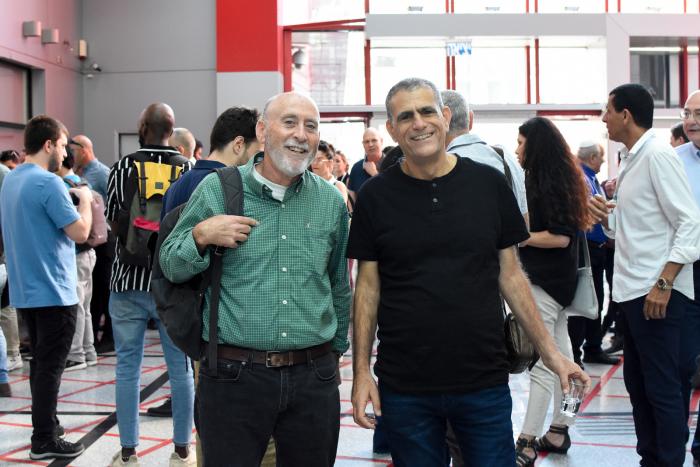 הגדל תמונה